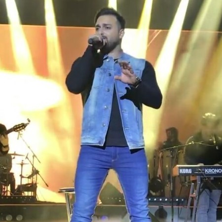 آهنگ زیبای بی تاب بابک جهانبخش