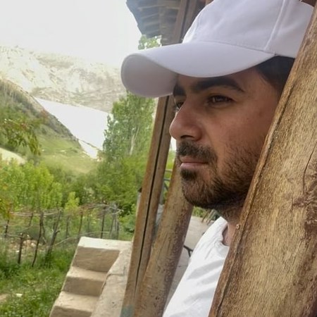 آهنگ کن عشقو صدا کن میلاد کیانی دستاتو وا